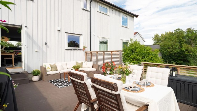 Velkommen til Devlesvingen 12 - Et flott rekkehus på i et svært rolig og barnevennlig område på Lade - Nærhet til turområdet og badeplasser!
Fotograf: Victor Kleive v/ Inbovi