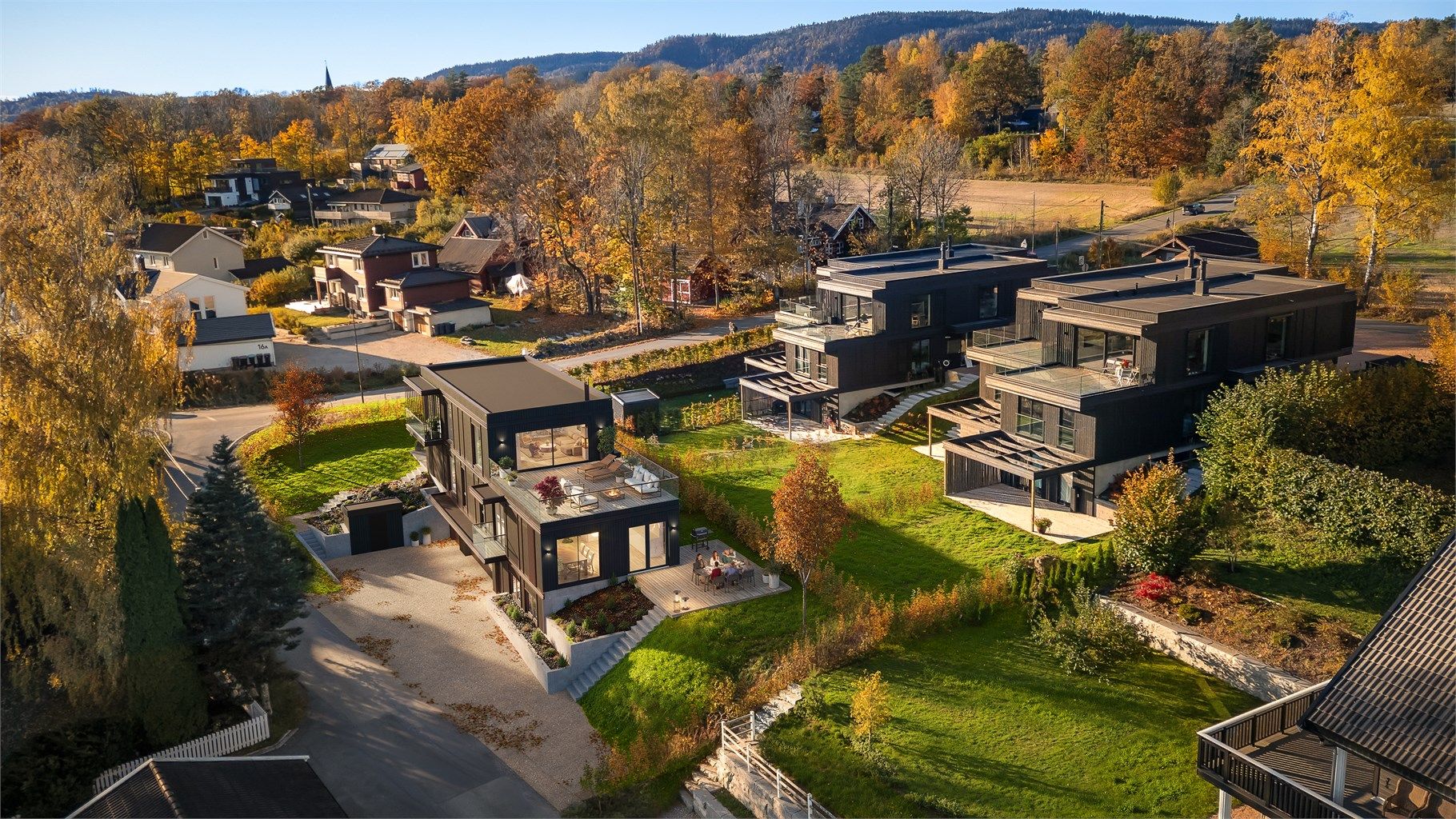 Moderne tomannsbolig under oppføring, sentralt til Asker sentrum. Solrikt, utsikt, i blindvei. Jansløkka skolekrets.