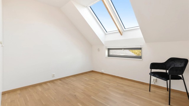 De andre soverommene passer godt som barnerom, gjesterom eller kontor.