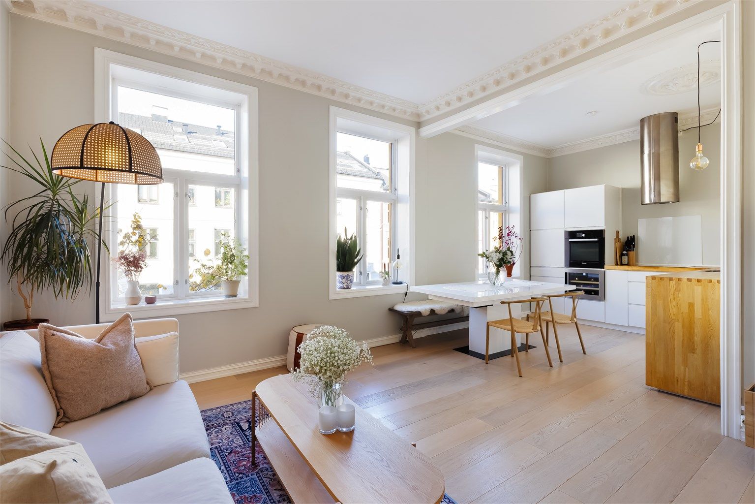 Velkommen til Waldemar Thranes gate 11 B! Presentert av Sara Marie Zachariassen v/ Krogsveen Eiendomsmegling. Foto: Chris Borowiak.