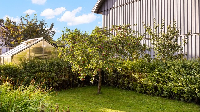 Hagen gir rom for lek, dyrking og rekreasjon.