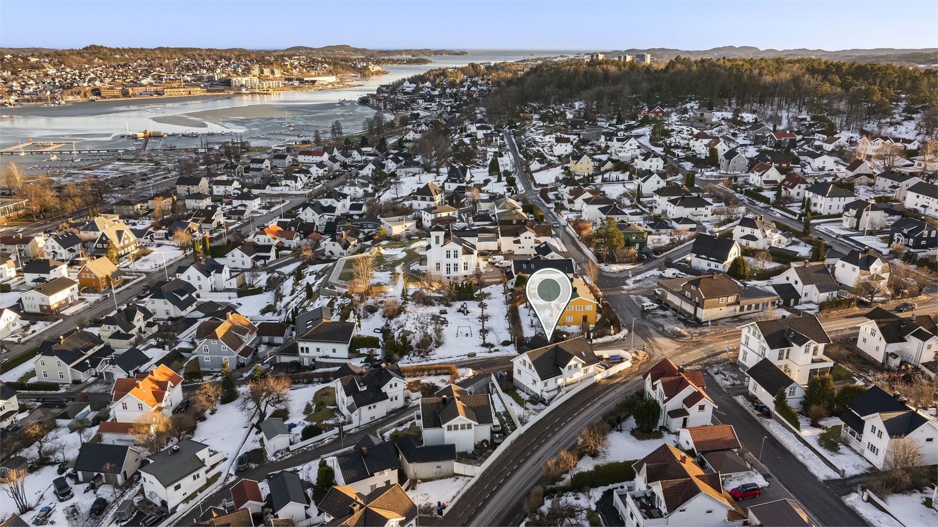 For den turglade finnes Hjertnesskogen rett i nærheten – et nydelig turområde med gangveier og stier som leder til utsiktspunkter med panoramautsikt over Indre Havn. 