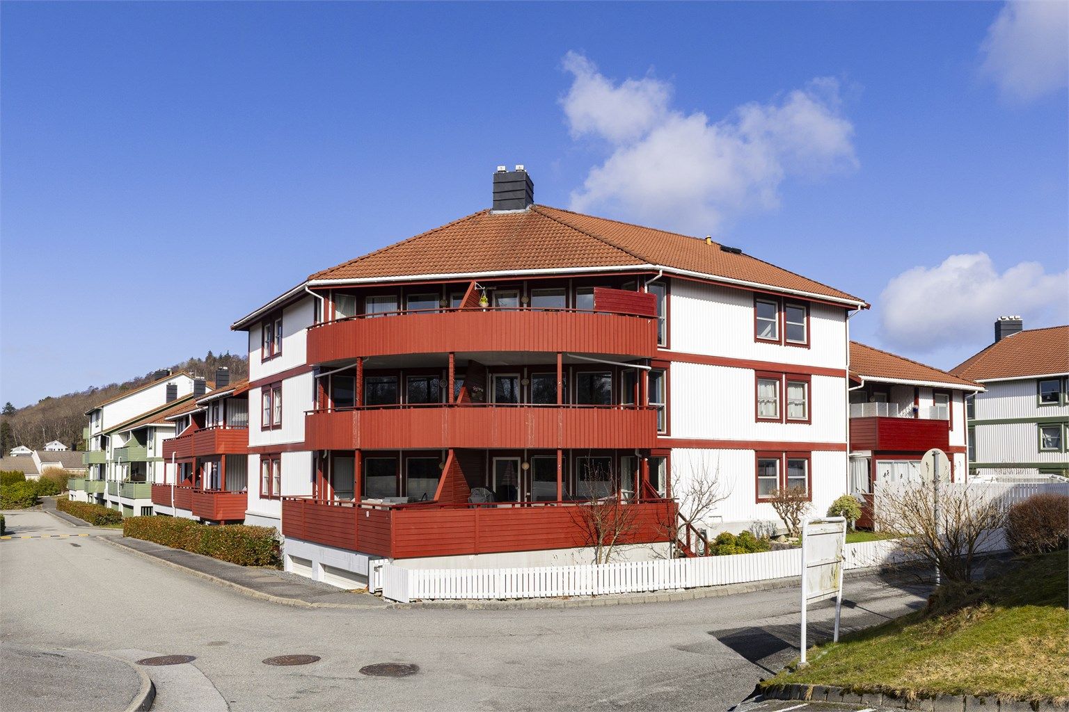 Velkommen til Markaholen 1, presentert av Sissel Pham v/Krogsveen!