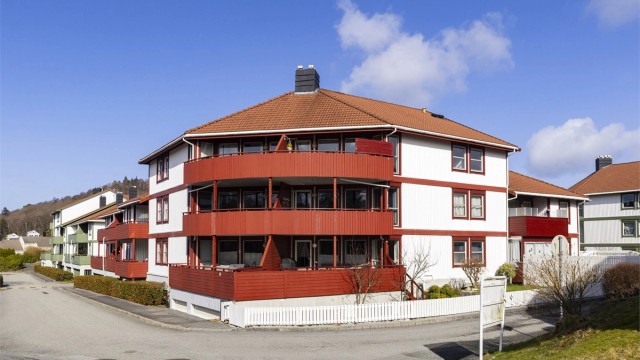 Velkommen til Markaholen 1, presentert av Sissel Pham v/Krogsveen!