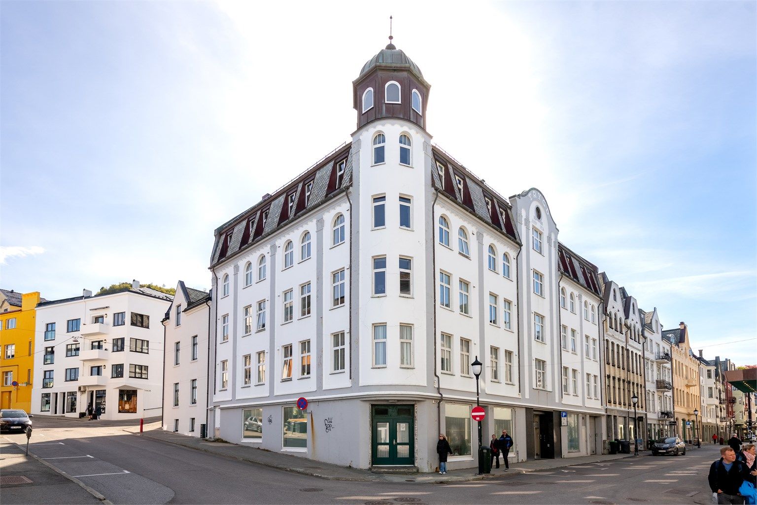 Sameiet har en felles uteplass i bakgården.