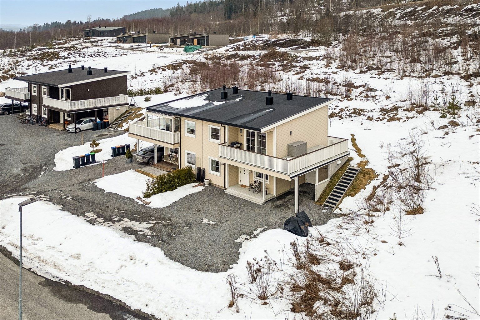 Boligen ligger i Vikslia på Tangen, et nytt boligområde som er under utvikling.