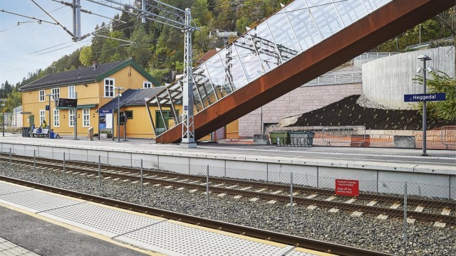 Heggedal togstasjon med hyppige avganger retning Asker/Oslo