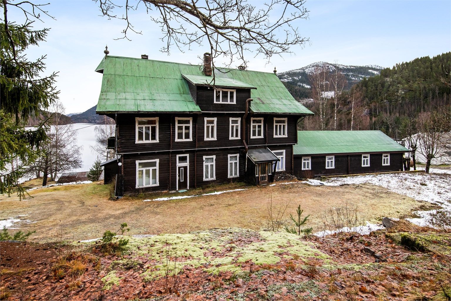 Hotellet er opprinnelig bygget i nasjonalromantisk stil i 1895