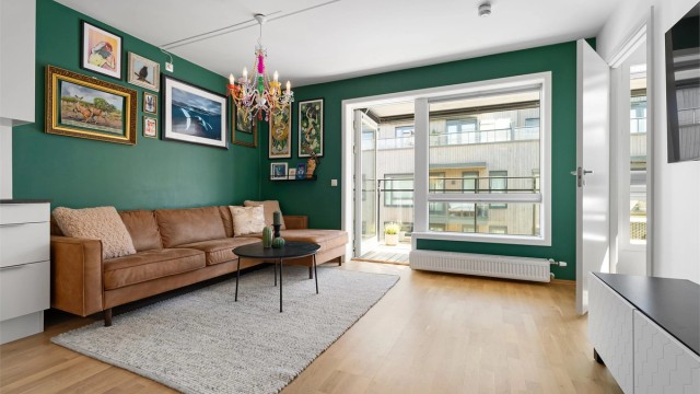 Velkommen til Midtveien 49 - Presentert av Krogsveen ved Jan Robert Ottesen!