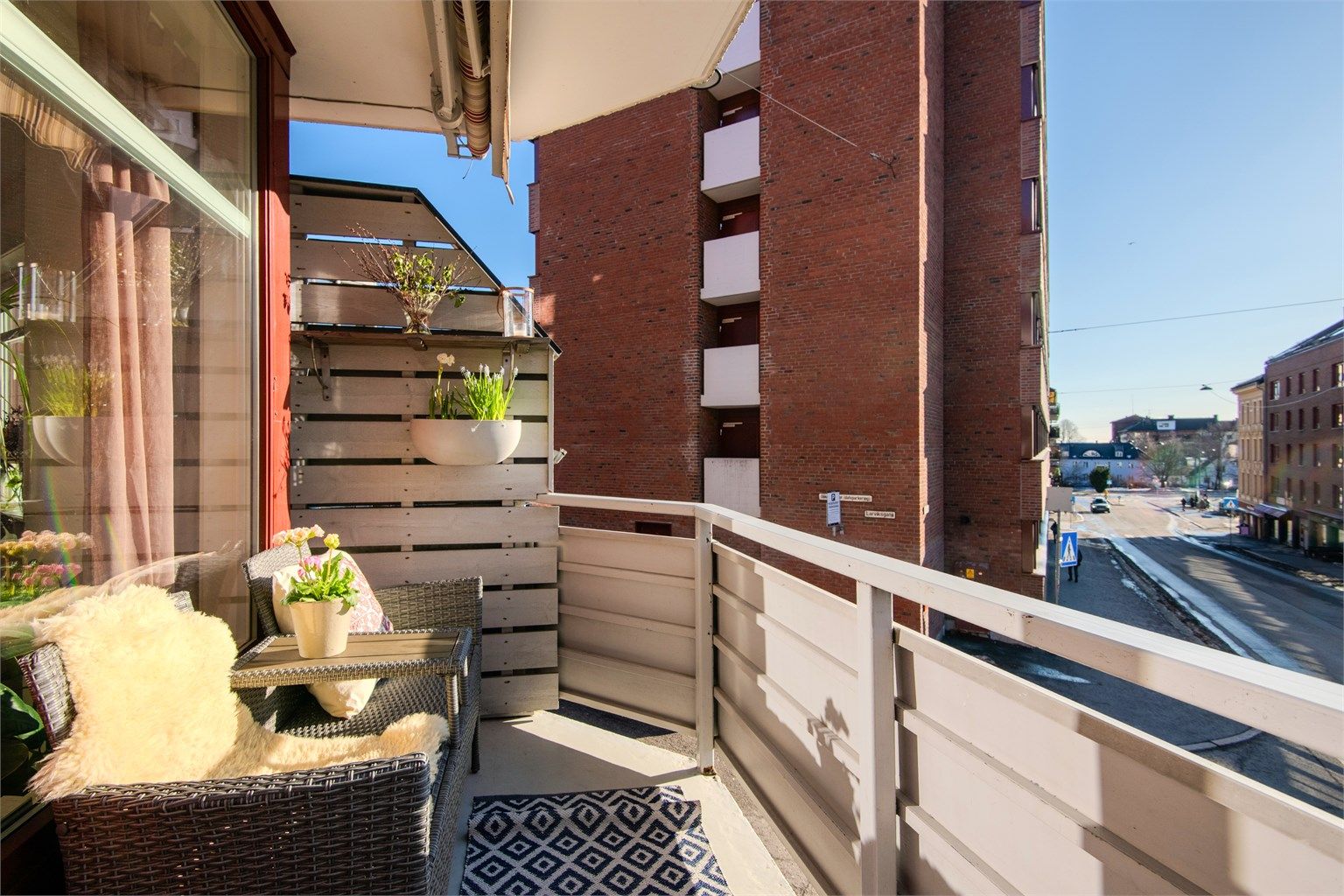 Solrik sørvest-vendt balkong på 5 kvm. 