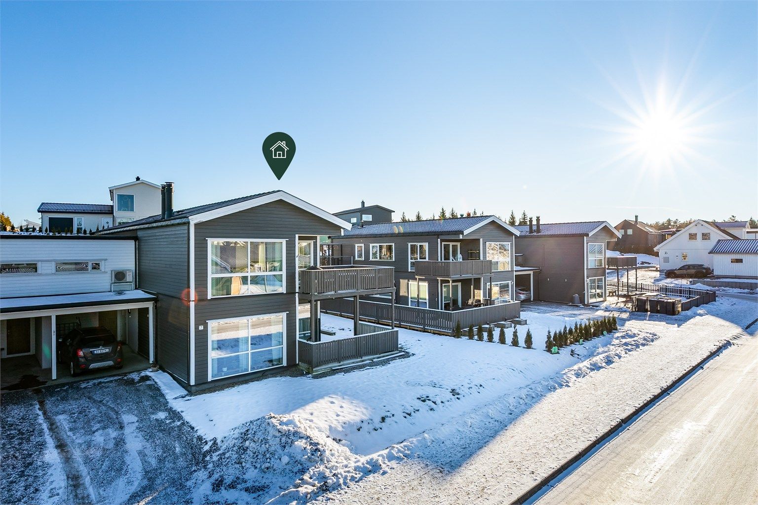 Ugleveien 5 formidles av Krogsveen. Fotograf; Børge Oppegård.