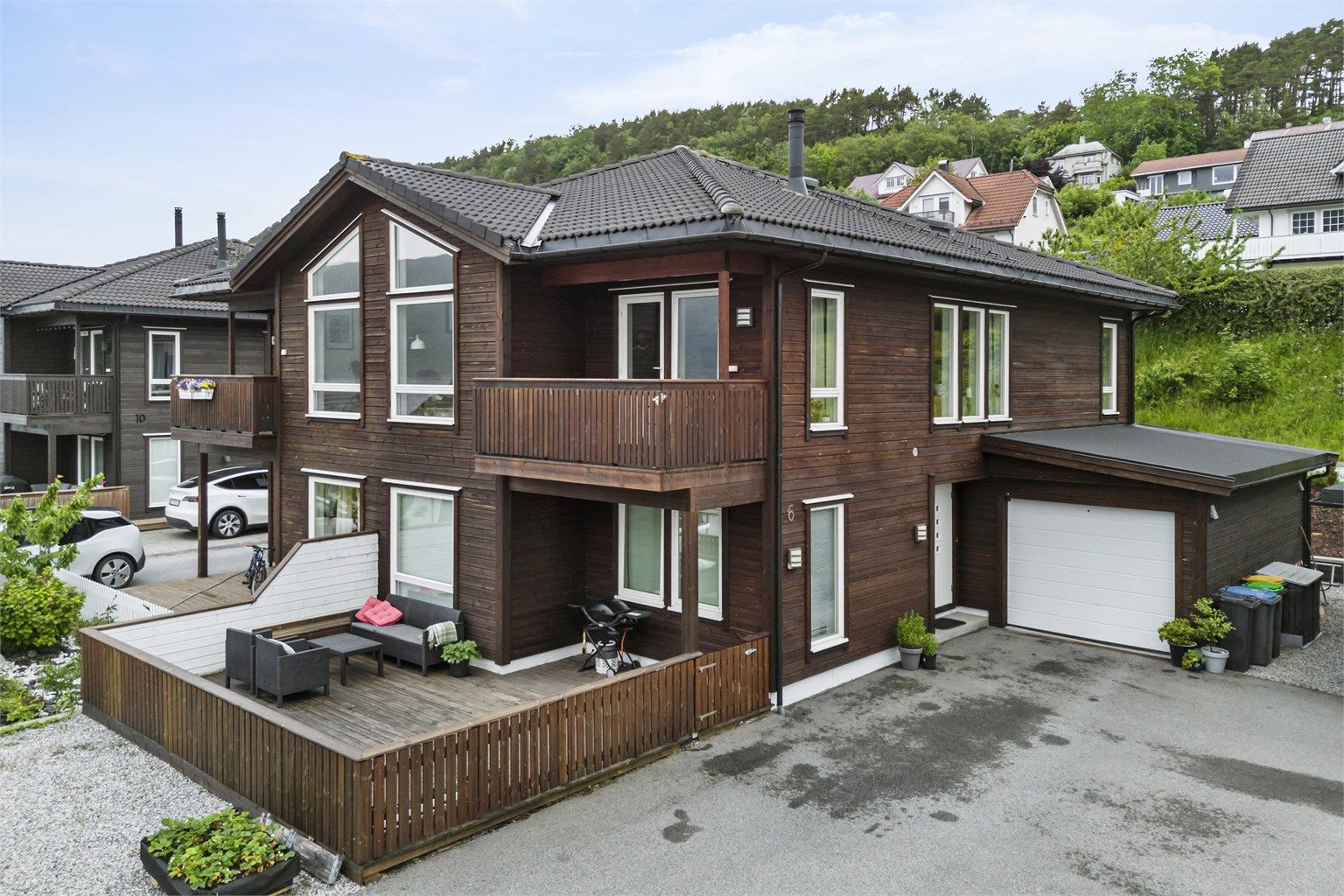 Velkommen til Nellymarka 6, boligen presenteres av Eiendomsmegler Geir Kristian Ødegård hos Krogsveen