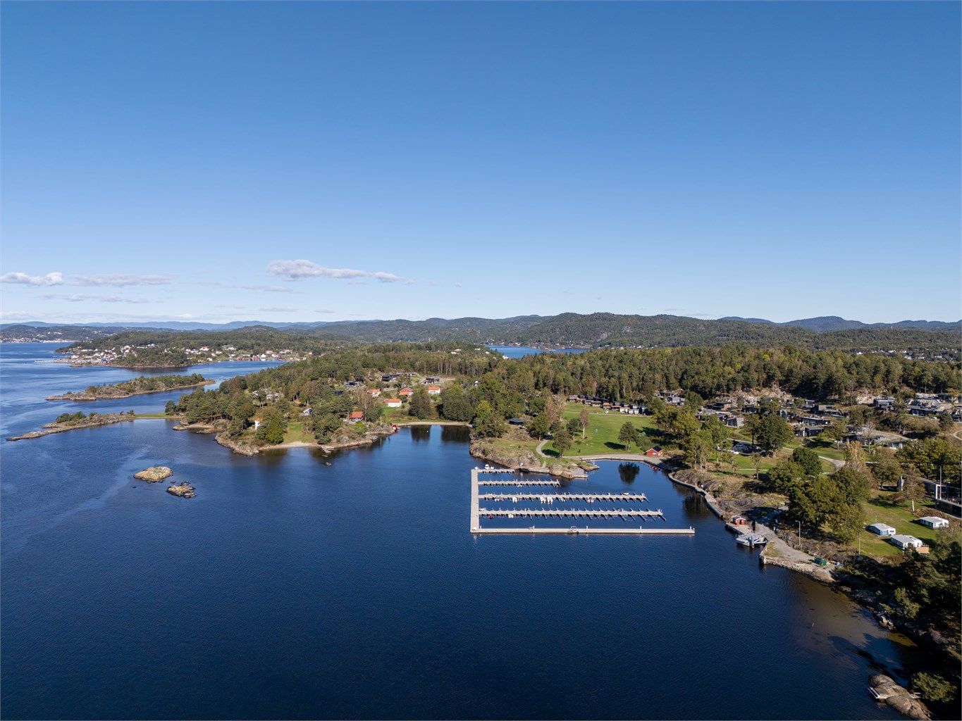 Herfra har man et flott utgangspunkt for båtturer i skjærgården.