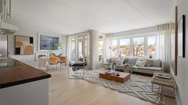 Velkommen til Årvollveien 58H - presentert av Hanne Pettersen i Krogsveen - Foto: Lasse Lerdahl