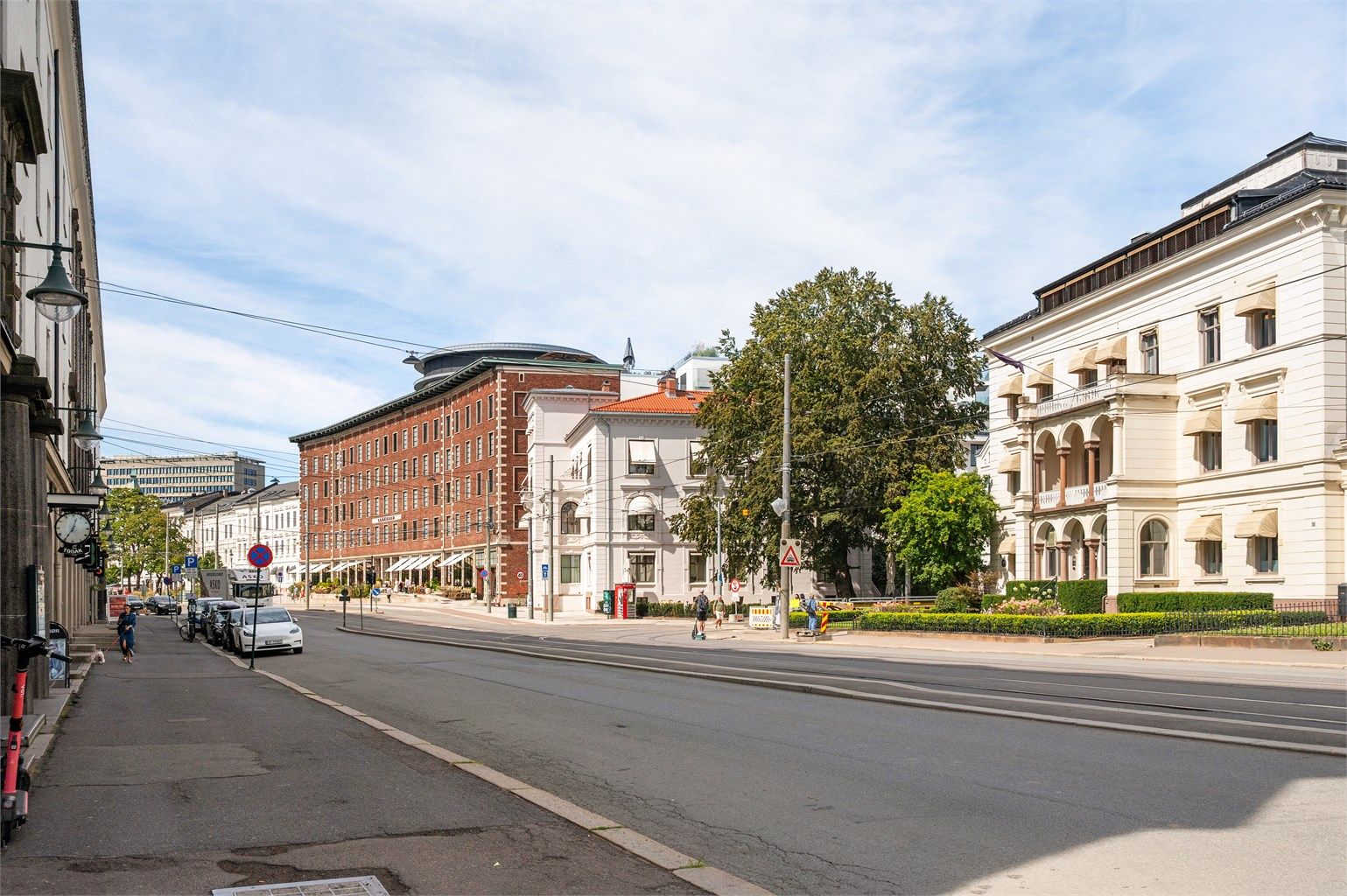 Her bor du mellom Slottsparken, Aker Brygge og det pulserende livet på Solli plass.