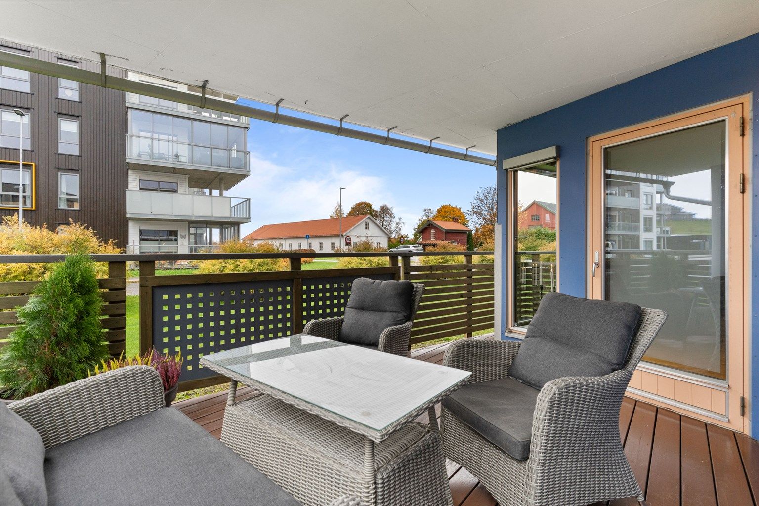 Romslig terrasse på 13 kvm. 