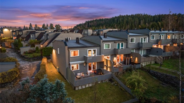 Eiendomsmegler Krogsveen v/Idriss Eliassy ønsker velkommen til Mårstien 3