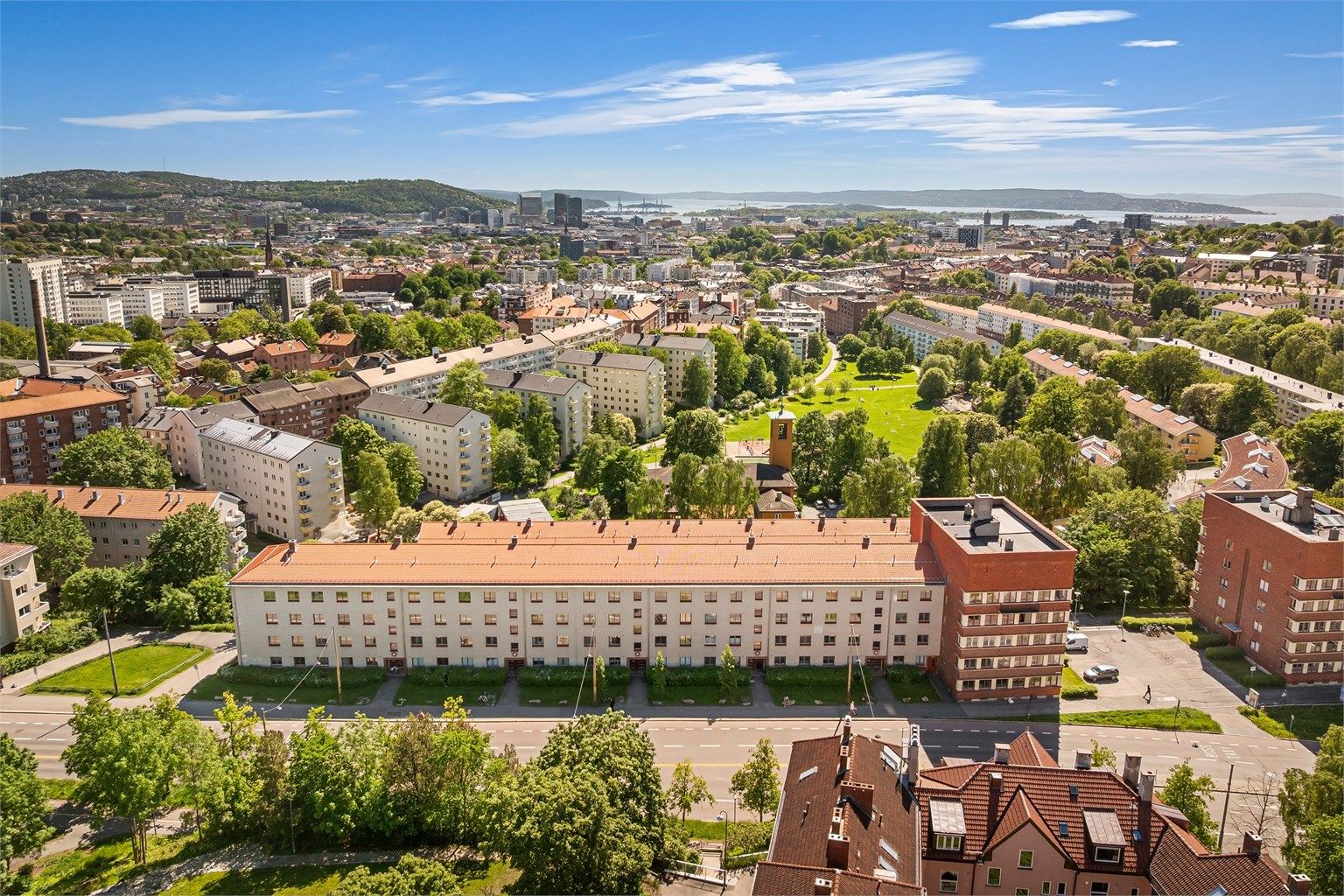Et attraktivt og sentralt boligområde med alt du trenger i nærheten.