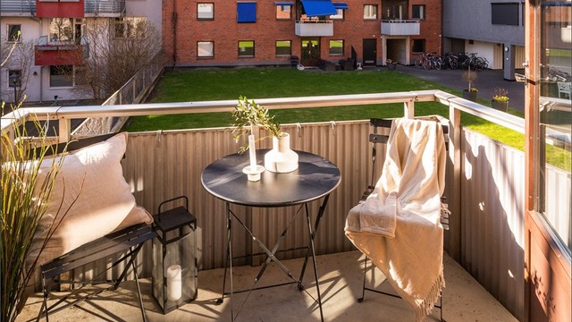 Her er det koselig å nyte morgenkaffen, eller en perfekt plass for å ta middagen på varme sommerdager.