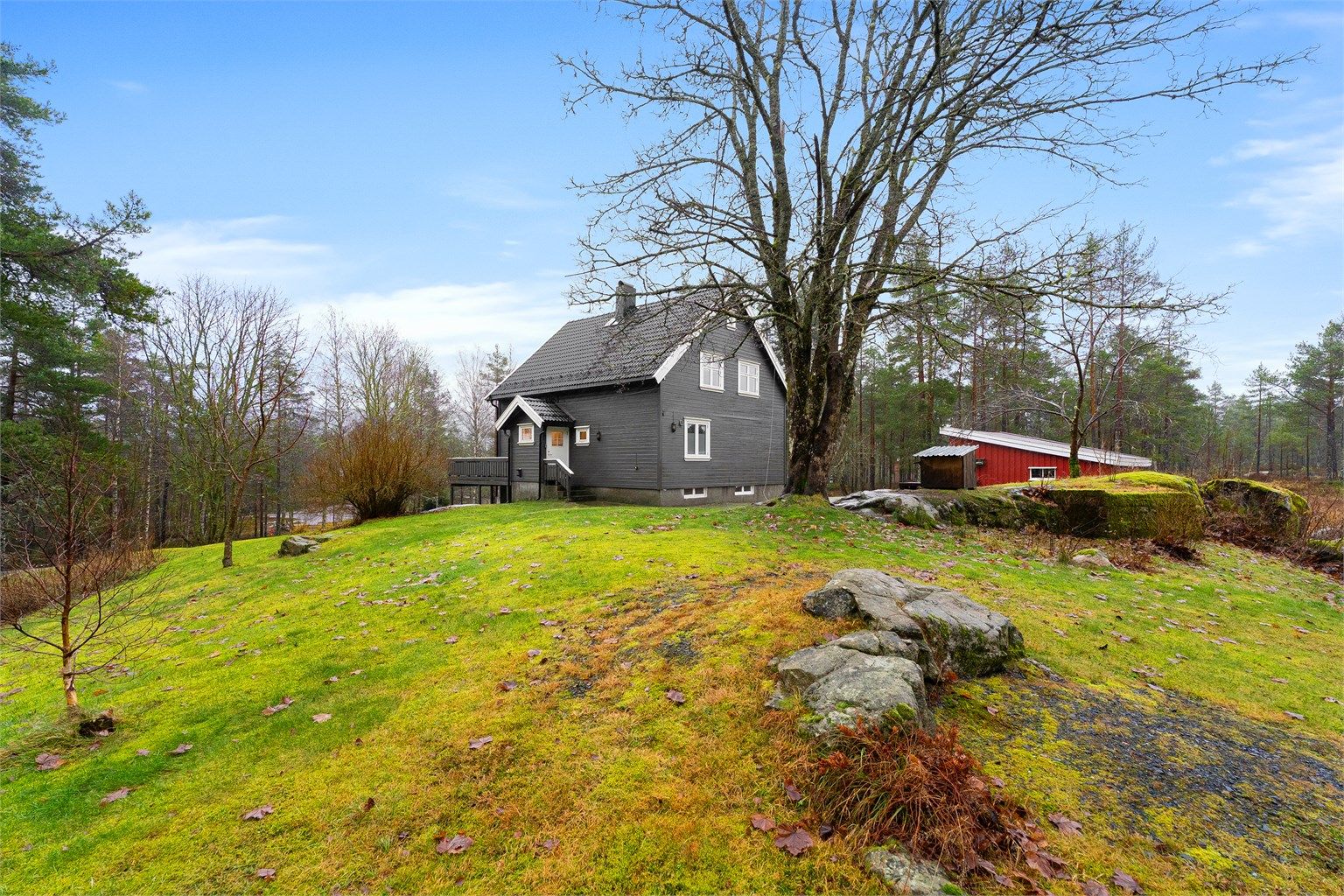 Usjenert med gode solforhold.