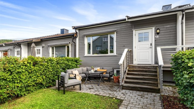 Velkommen til Selvbyggerveien 5B - presentert av Hanne Pettersen i Krogsveen