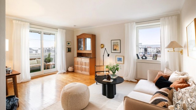 Velkommen til Arnljot Gellines vei 31 - presentert av Sandra M. Bylin i Krogsveen