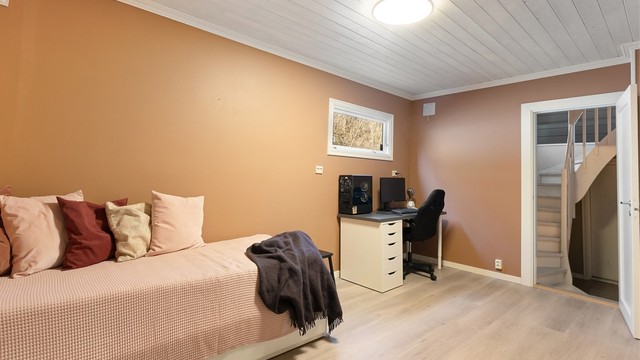 Herfra har du adkomst til rom over garasje.