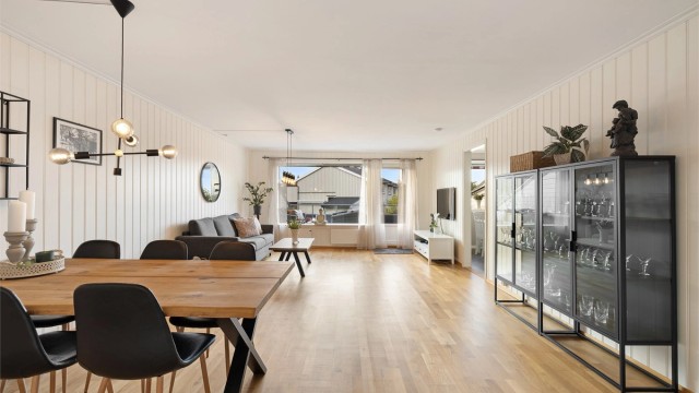 Lunteveien 26B presenteres av Amir Pedersen-Paydar i Krogsveen.