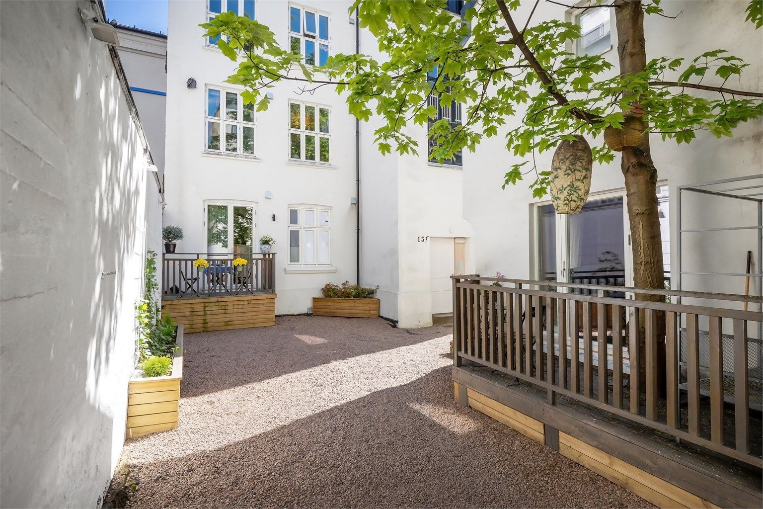 Velkommen til Calmeyers gate 13F - En råstilig 3-roms loftsleilighet midt i smørøyet i rolig bakgård