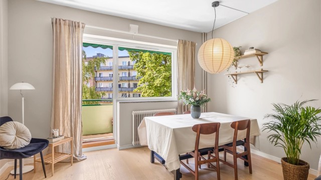 Leiligheten ligger rolig, men svært sentralt til med kort vei til "alt". Foto: Ohshots.