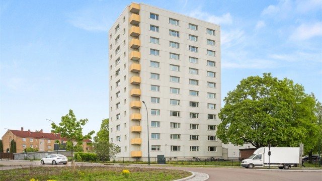Teisenløkka borettslag ligger i grønne omgivelser med heisadkomst og felles fasiliteter.