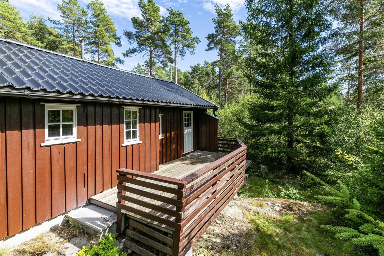 Fra innsiden er terrassen tilgjengelig fra rom benyttet som soverom.