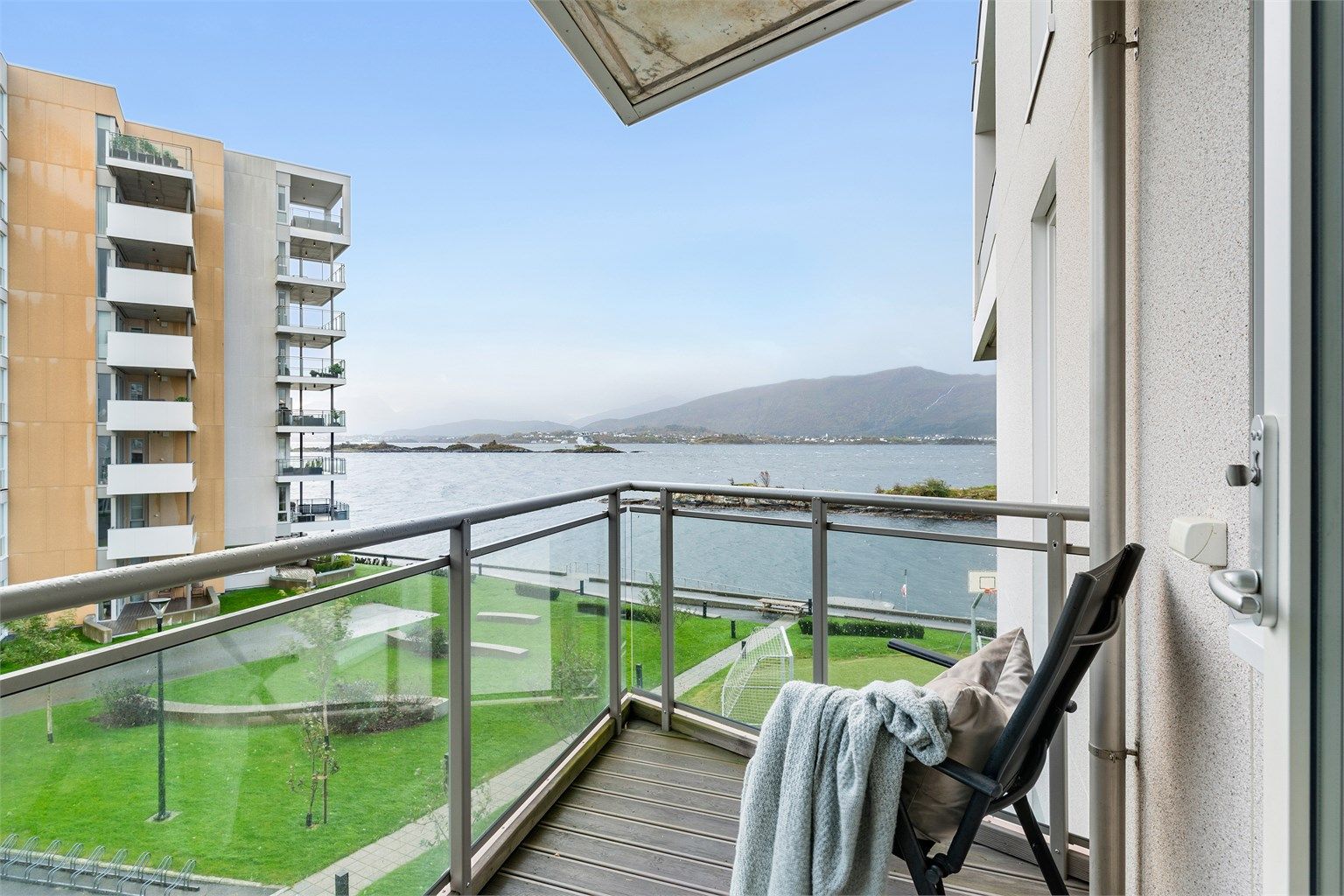 Velkommen til Sjømannsvegen 27, boligen selges av Krogsveen v/Geir Kristian Ødegård