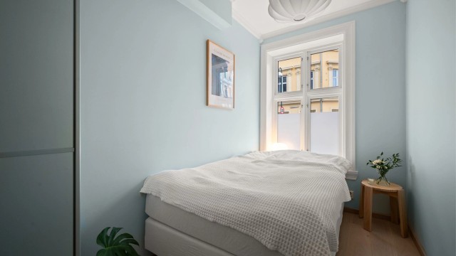 Også her er det plass til dobbeltseng og gode oppbevaringsmuligheter.