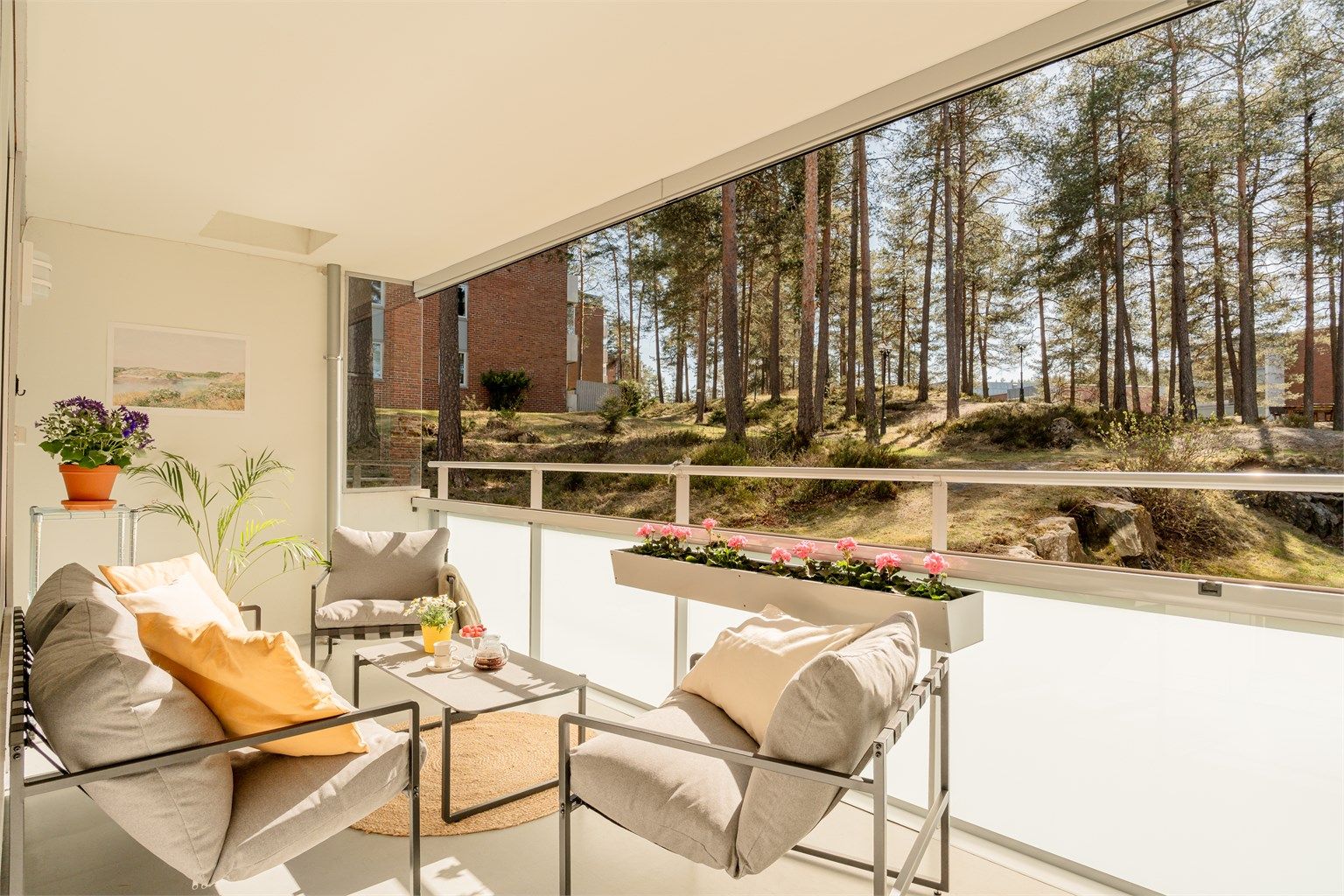 Her bor du tett opp til marka, samtidig som det er kort avstand til kollektivtransport og sentrum.