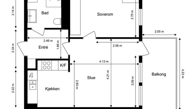 En arealeffektiv planløsning med åpen stue- og kjøkkenløsning, og soverommet praktisk plassert adskilt fra de sosiale sonene.