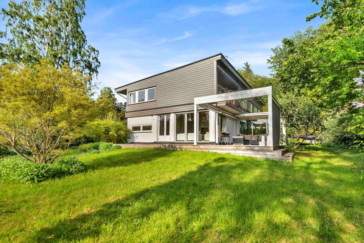 Velkommen til Bjerkeholtet 8 på Haslum / Løkeberg