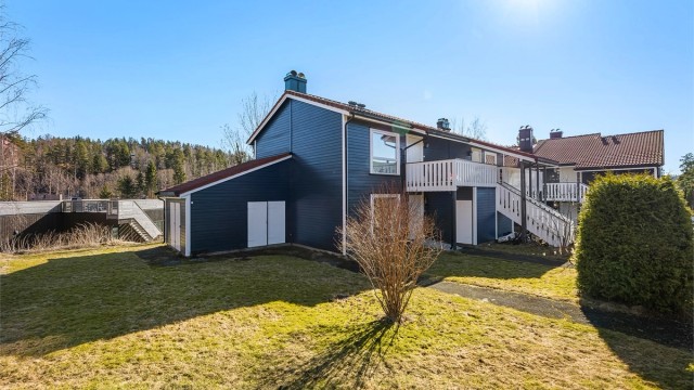 Matas Jakubonas v/Krogsveen presenterer Sløssåsveien 4B - lys og moderne 2-roms med bad og kjøkken fra 2021 - Trappefri adkomst- Foto: OhShots