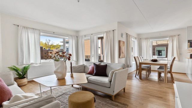 Velkommen til Eddas vei 32, presentert av Terje Tveit i Krogsveen.