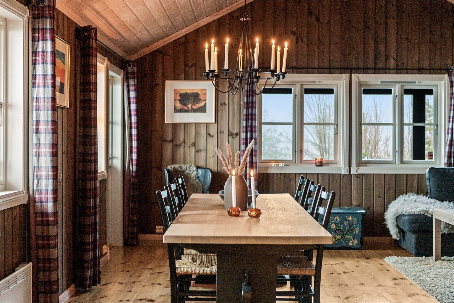 Koselig og innbydende atmosfære i hytten