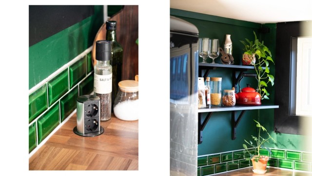 På kjøkkenet er det god oppbevaringsplass i under- og overskap samt hyller.