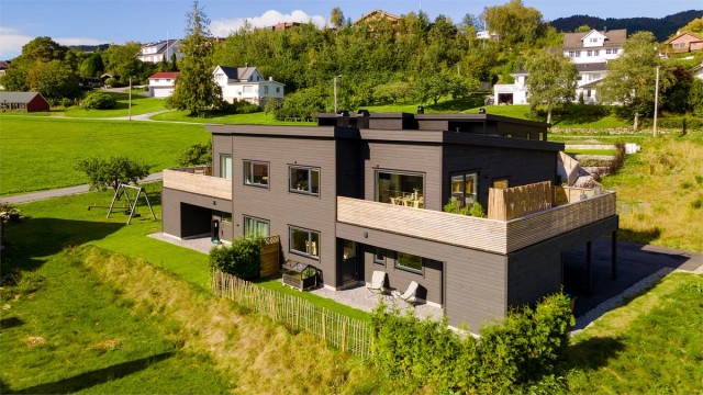 Velkommen til Løvika 31A på Emblem, presentert av Daglig leder/Eiendomsmegler Preben Willmann i Krogsveen Sunnmøre