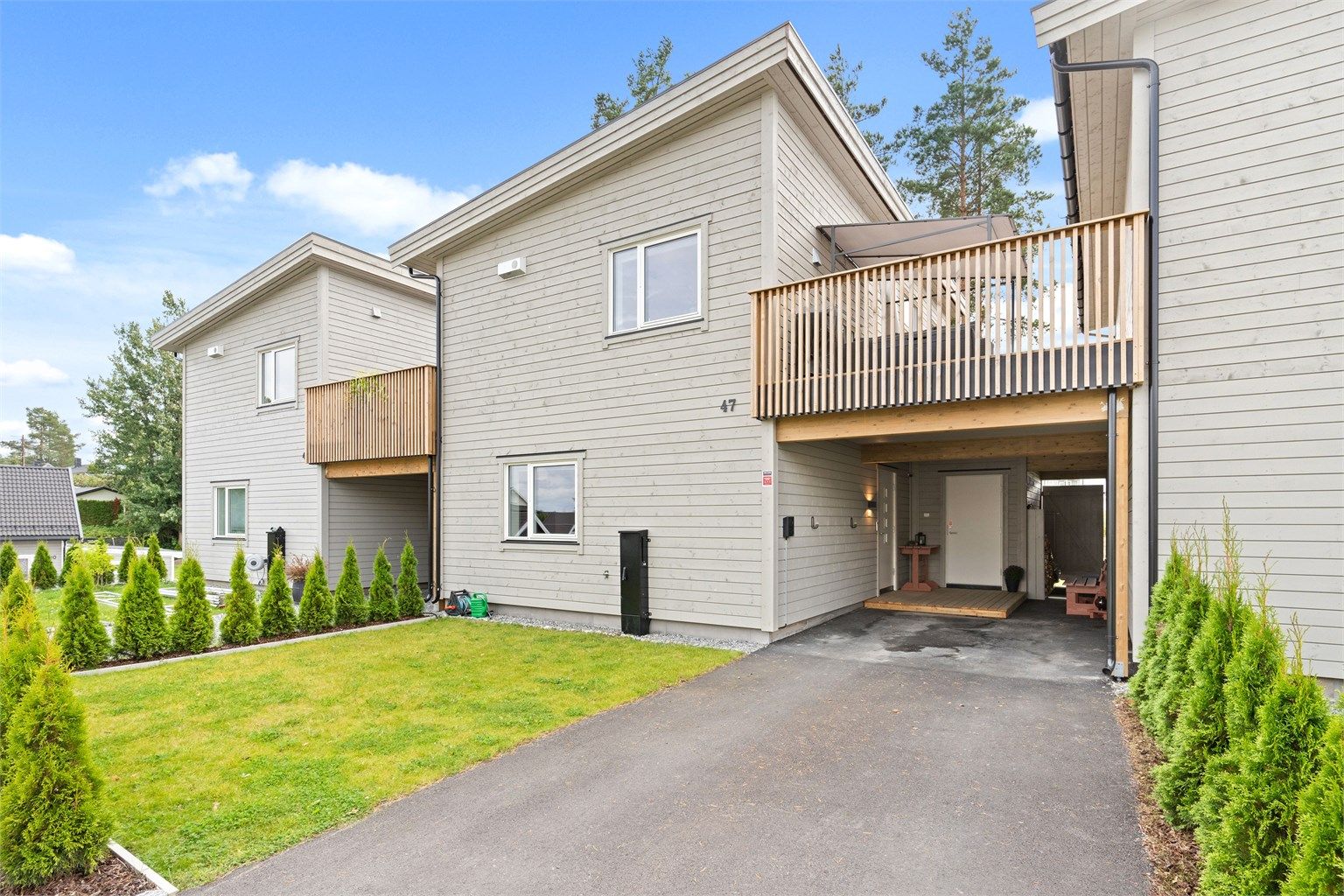 Eiendomsmegler Krogsveen v/ Frida Tørrishaug har gleden av å presentere Spireavegen 47!