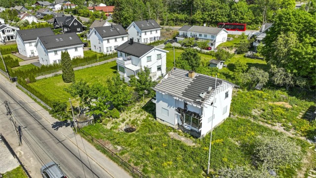 Nora Larsen Rørvik v/ Eiendomsmegler Krogsveen har gleden av å presentere Stovnerveien 71. Rivningsobjekt på stor utviklingstomt!