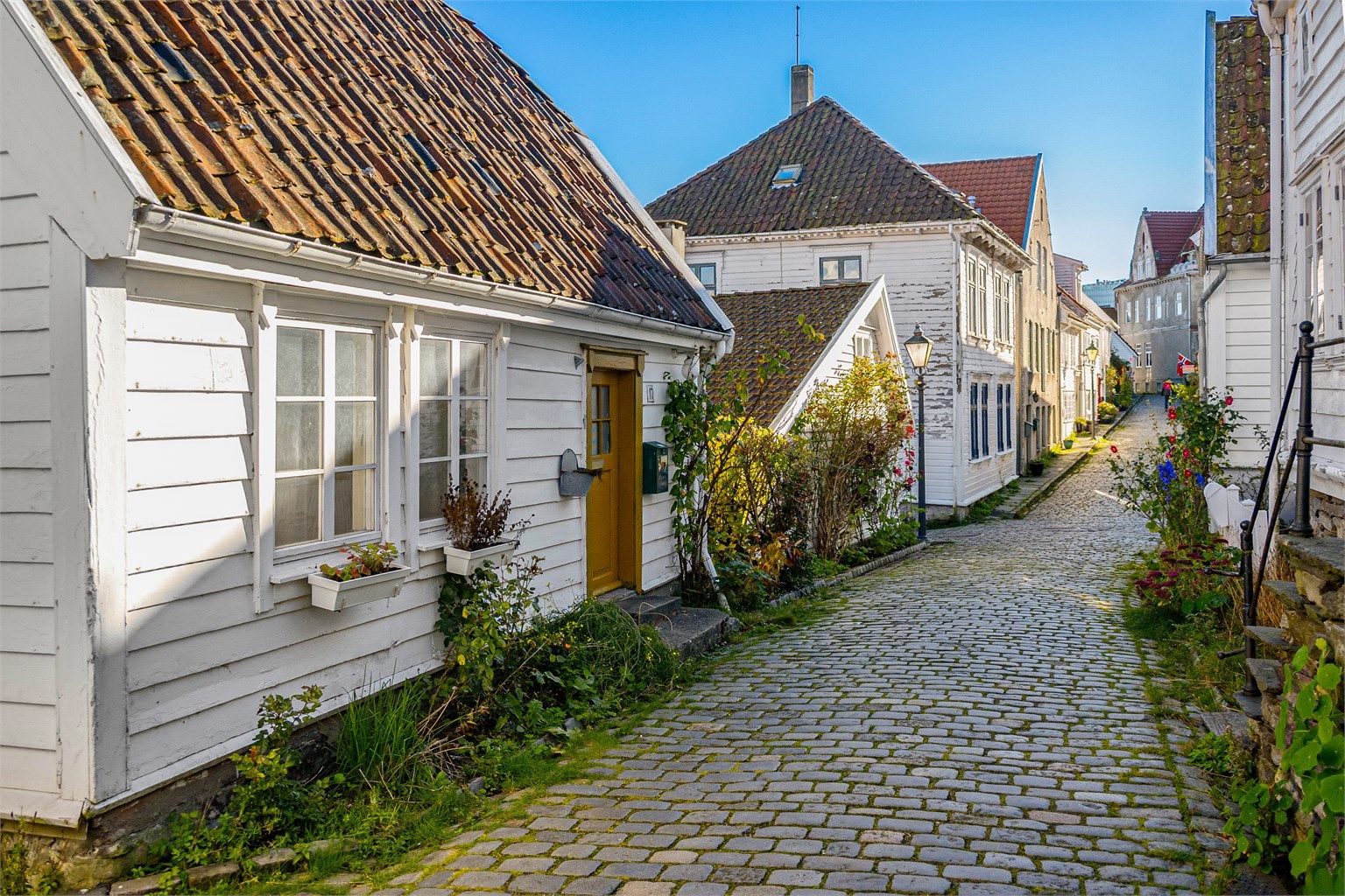 Trivelig smau og brosteinslagte gater.