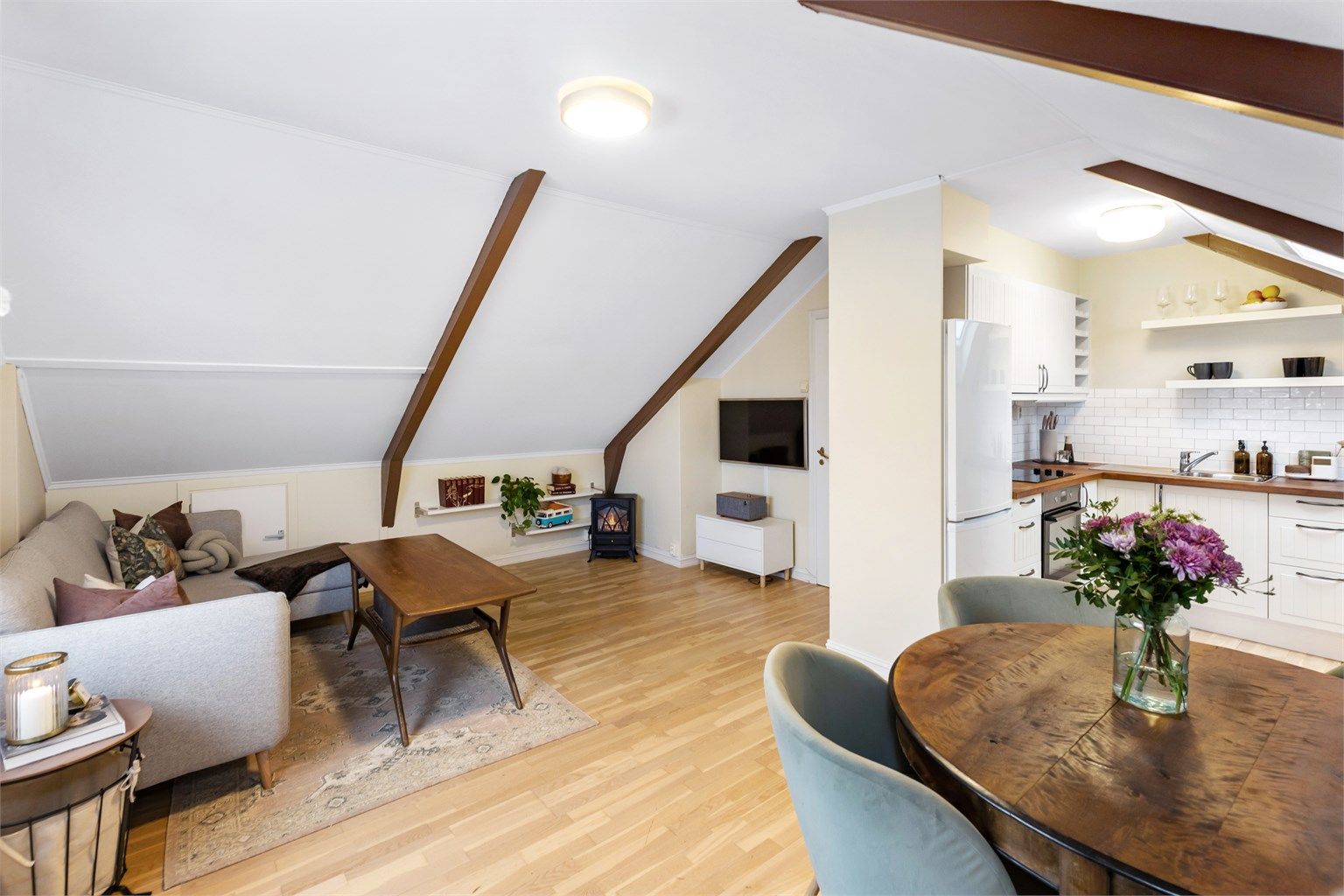 En koselig og godt vedlikeholdt leilighet, perfekt for deg som ønsker en fin og funksjonell leilighet. 