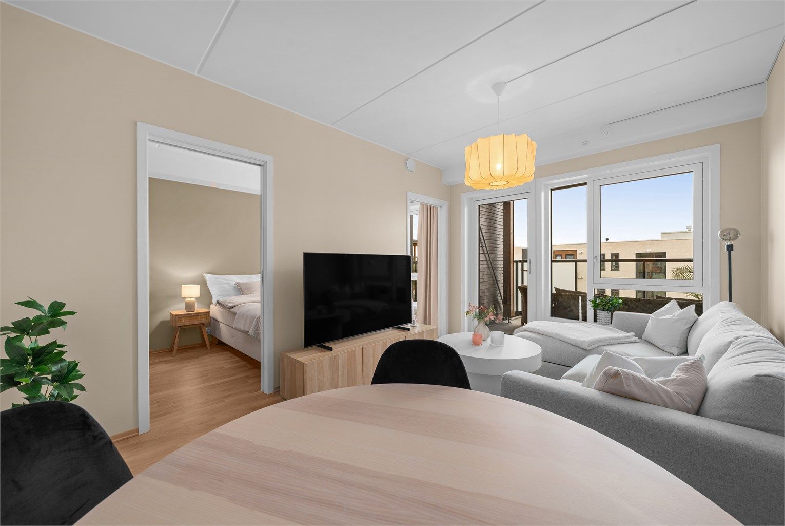 Her får du en gjennomgående moderne standard og vannbåren gulvvarme.