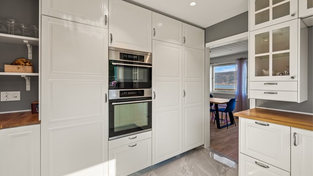 Kjøkkenet mot spiseplass