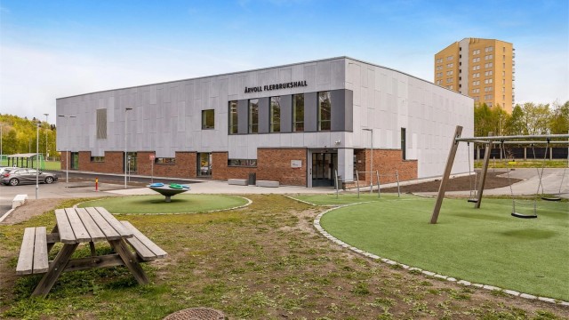 Flerbrukshall bak Årvoll skole