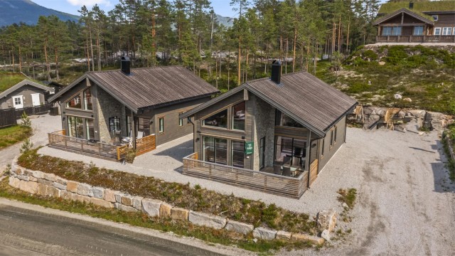 Krogsveen v/Vindum ønsker velkommen til Krodalvegen 98a - Nyere hytte med god rom- og planløsning!